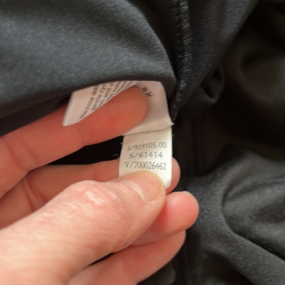 Athleta Cuteness Layered 2 in 1 Skirted Capri Leggings Style 919105 XXS - Picture 4 of 4